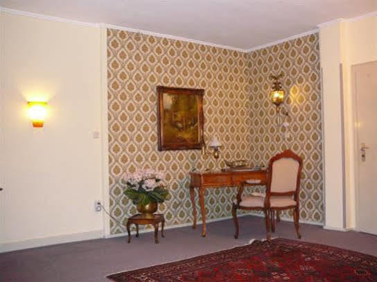 Hotel Berliner Hof Ремшайд Екстериор снимка